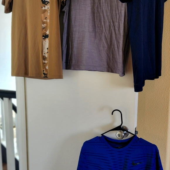 Nike Other - 4 Nike shirts